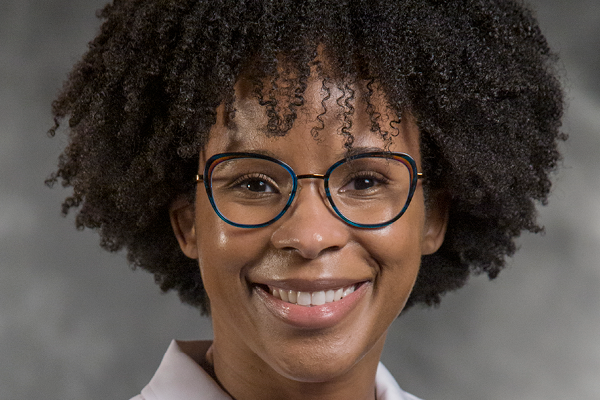 Jamila Minga 600x400